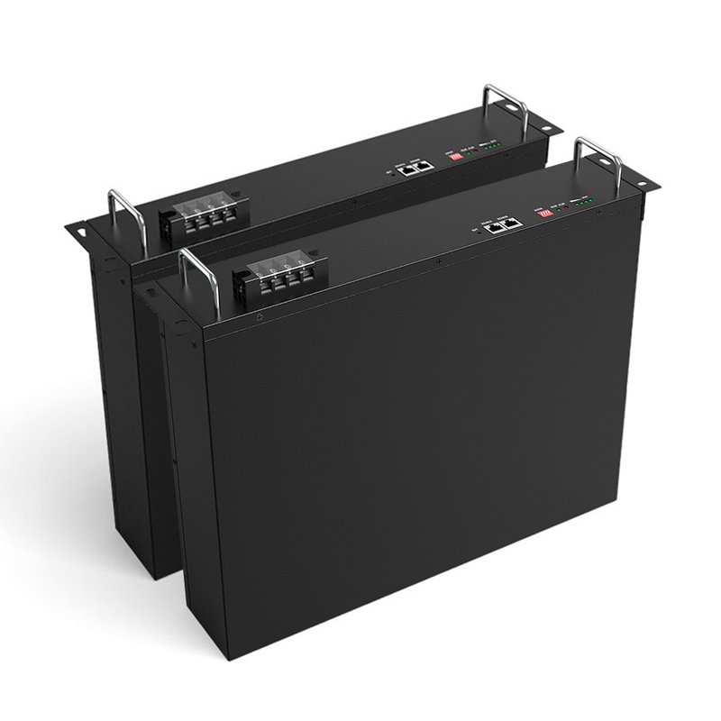 แบตเตอรี่ลิเธียมไอออนแบบชาร์จไฟได้ LiFePO4 48V 50Ah แบตเตอรี่ลิเธียมไอออนสำหรับเก็บพลังงานแสงอาทิตย์